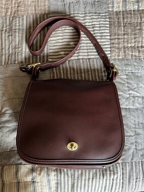 Vintage Coach Stewardess 9525 Mahogany Glove Tanned Leather Shoulder Bag